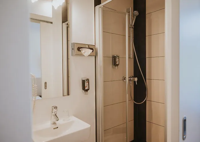 Cocoon Westbahnhof - Ehemals Boutiquehotel Stadthalle Hotel 3*